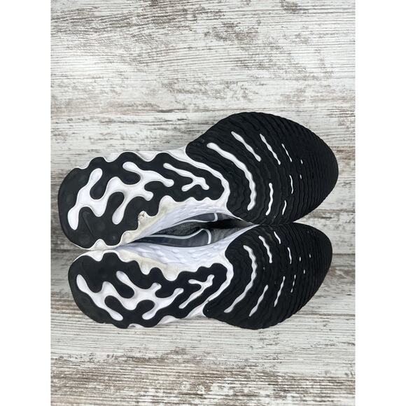 Women's Nike React Infinity Run Flyknit 2 Gray Running Shoes Sz 7.5 Athletic Gym - Picture 8 of 10